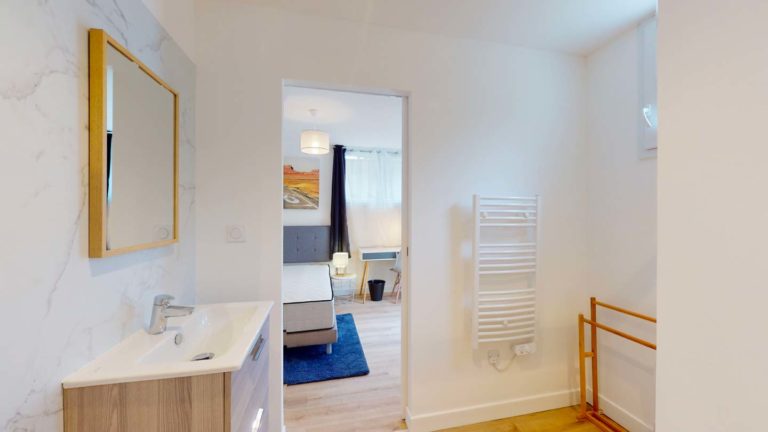 coliving-nantes-rayya-chambre-4-9-salle-de-bain-4