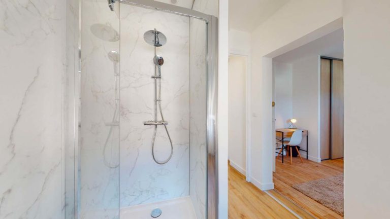 coliving-nantes-repin-chambre-13-salle-de-bain-4