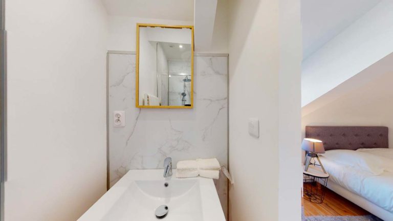 coliving-nantes-repin-chambre-14-salle-de-bain-3