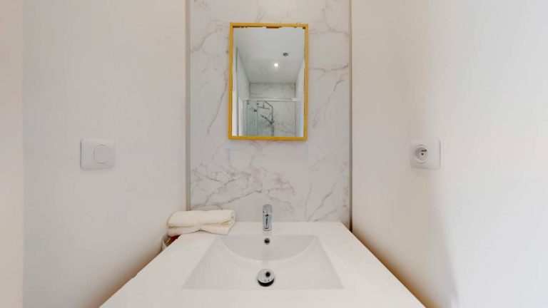 coliving-nantes-repin-chambre-16-salle-de-bain-1
