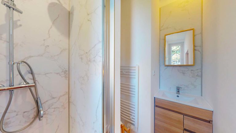 coliving-nantes-repin-chambre-9-salle-de-bain-1